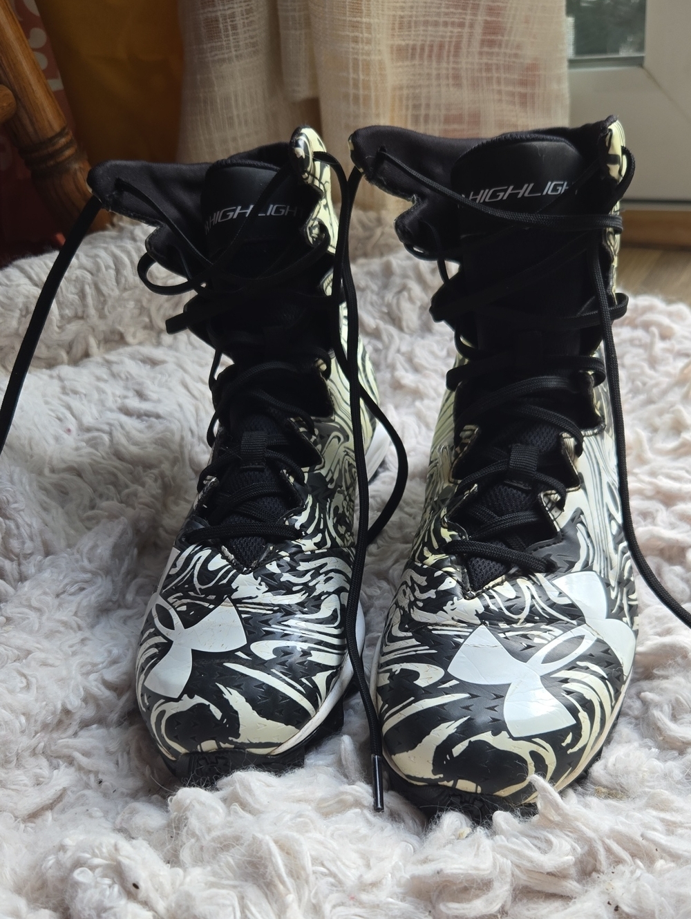 Under ARMOR Highlight Foootball Cleats